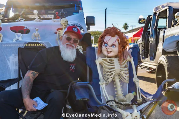 Trunk Host & Chucky Skeleton Pal