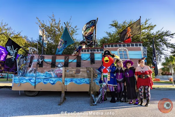Full Pirate Ship Float & Crew
